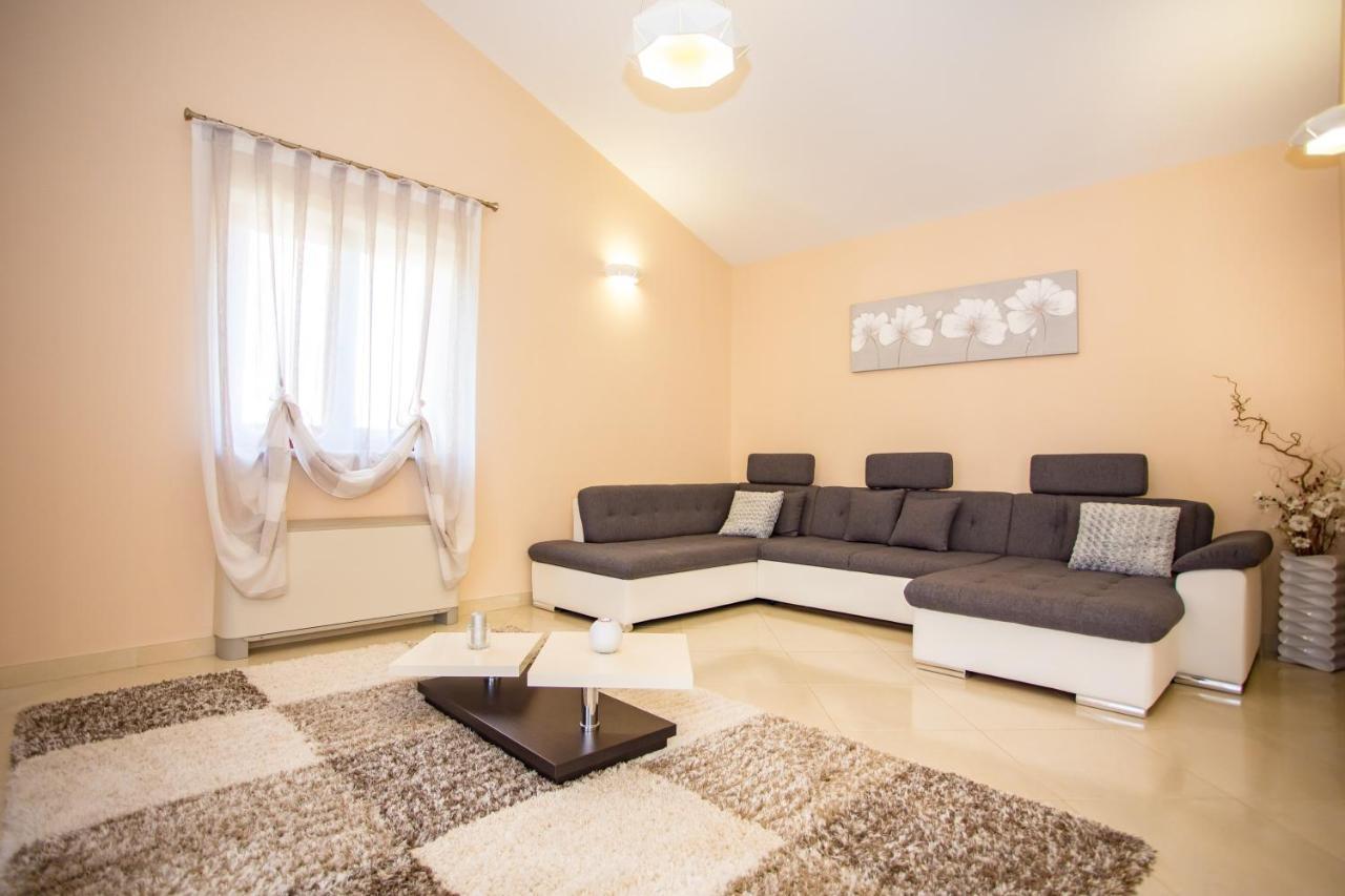Vila House Brigita 1762 Poreč Exteriér fotografie