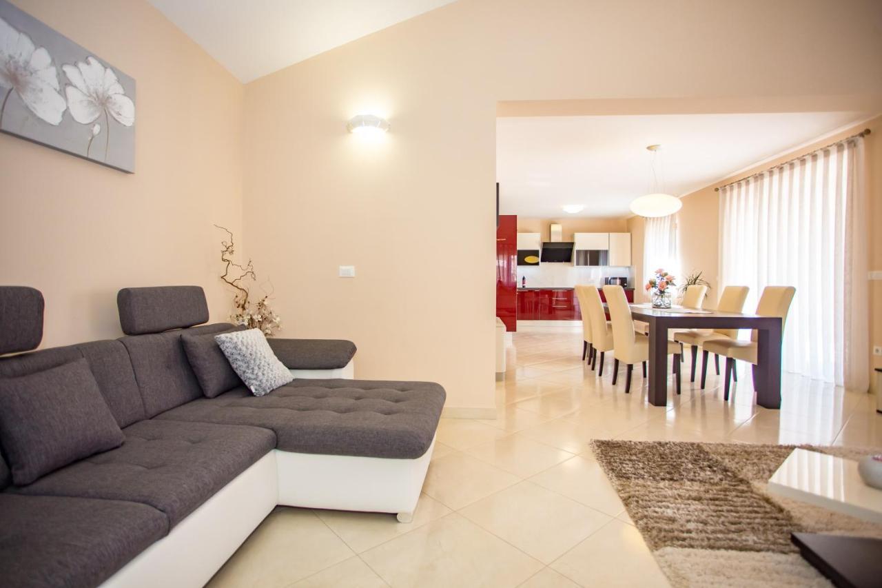Vila House Brigita 1762 Poreč Exteriér fotografie